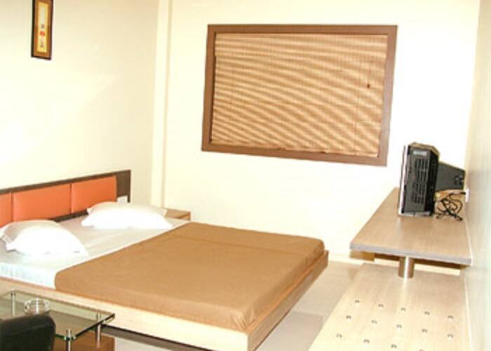 Hotel Pride, Porbandar 3